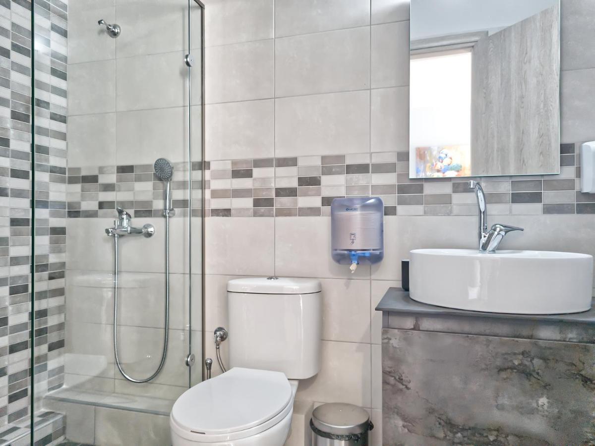 Epipleon Luxury Suites -104- Δωμάτιο 35Τμ Με Βεράντα 35Τμ Μπροστά Στη Θάλασσα 纳弗帕克托斯 外观 照片